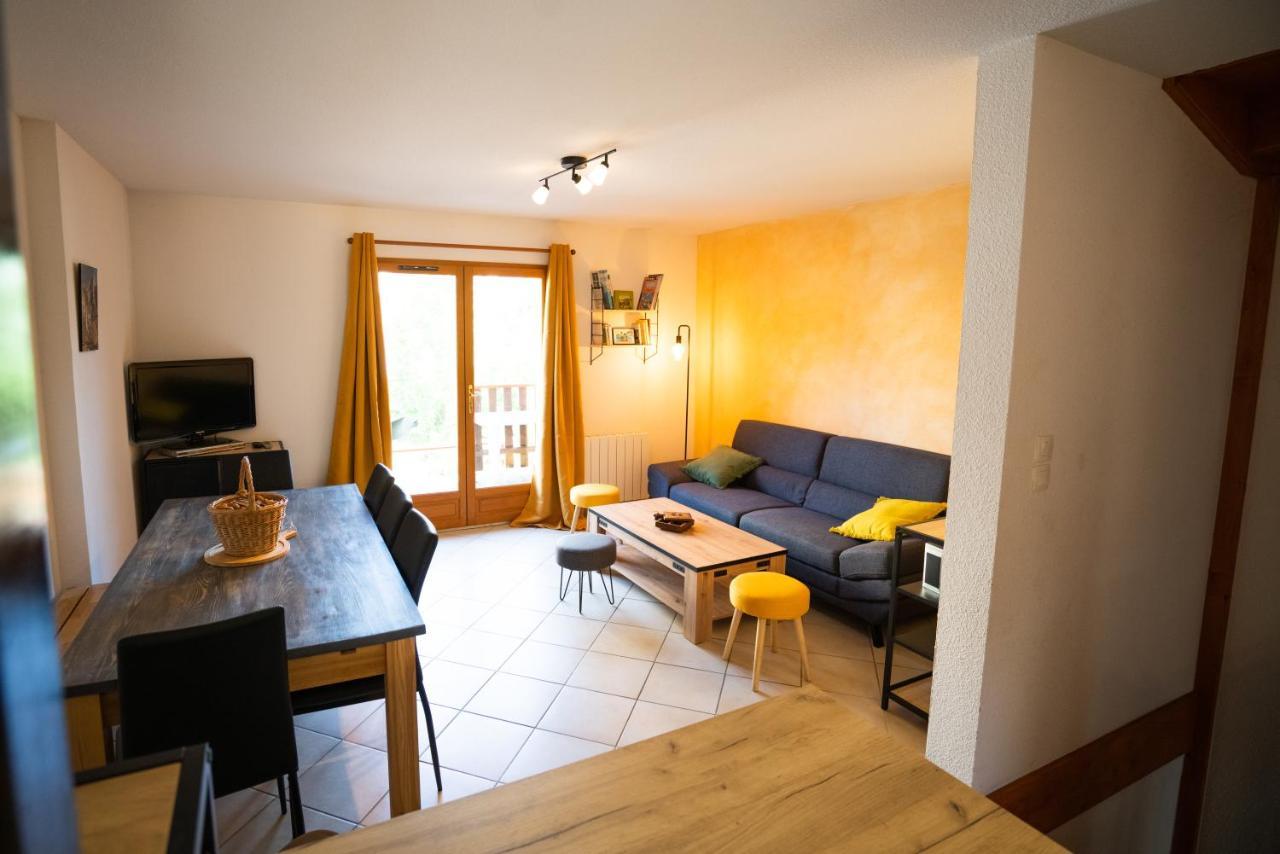 Апартаменты T3 Au Plan D'Eau D'Embrun Avec Garage Et Terrasse Экстерьер фото