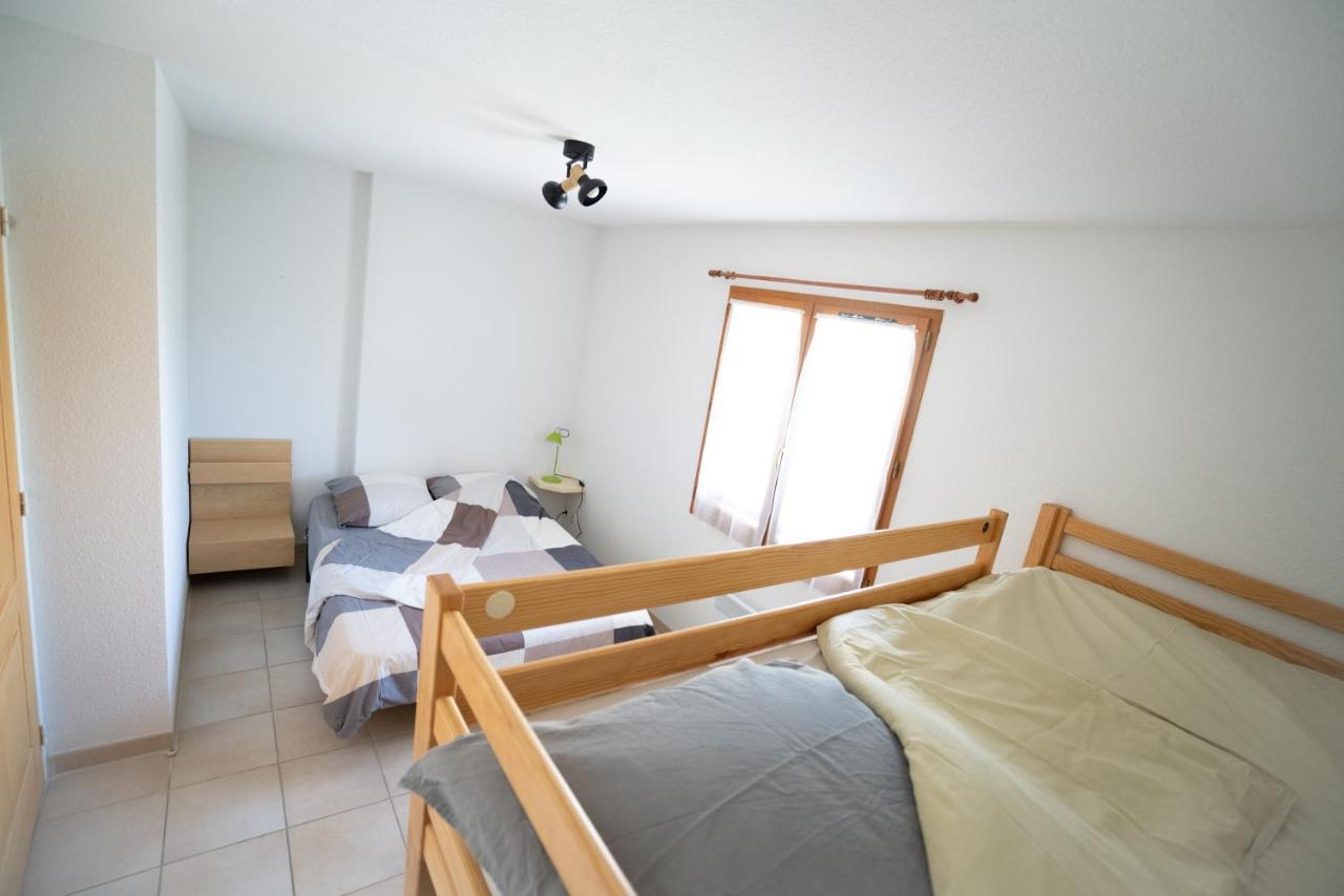 Апартаменты T3 Au Plan D'Eau D'Embrun Avec Garage Et Terrasse Экстерьер фото