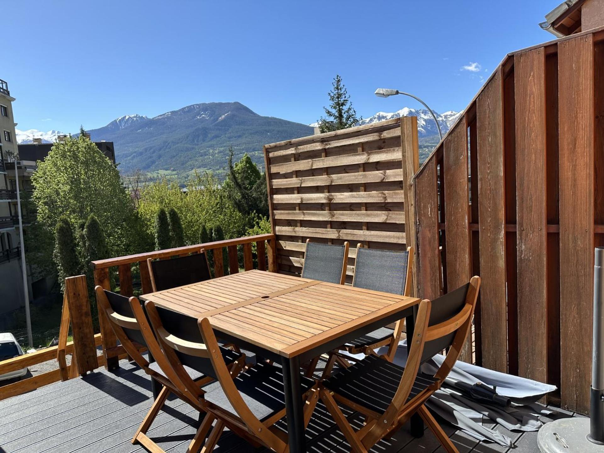 Апартаменты T3 Au Plan D'Eau D'Embrun Avec Garage Et Terrasse Экстерьер фото